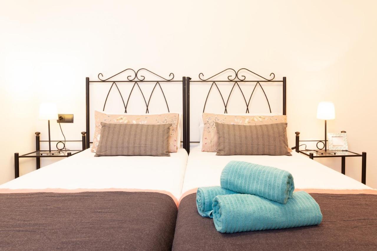 Sea & Wave Carreteria Apartment Malaga Bagian luar foto